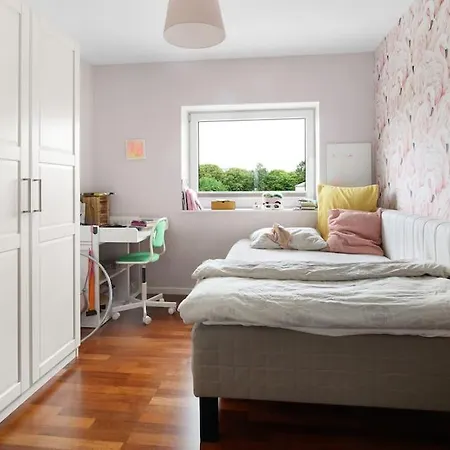 Nydelig Sentrumsvilla ساندنيس